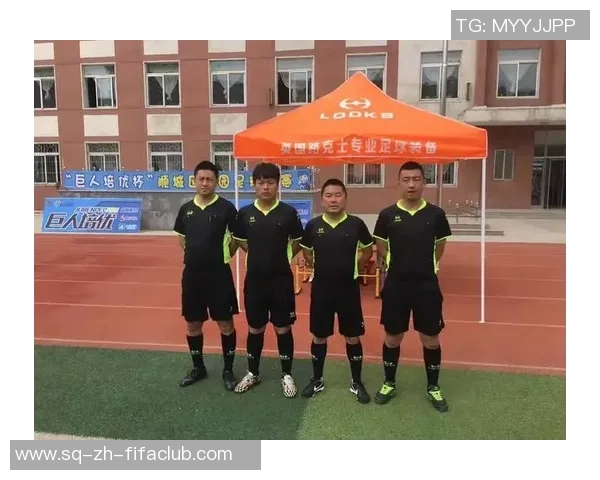 足球裁判的职责与挑战探讨以及他们在比赛中的重要性分析